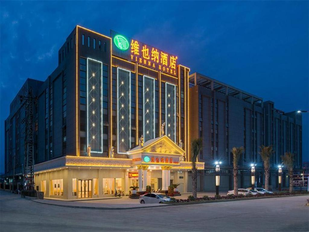 Vienna Hotel Guangdong Meizhou Fengshun Tangkeng Exterior foto